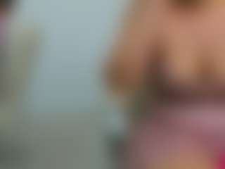eveeevian's Live Sex Cam Show