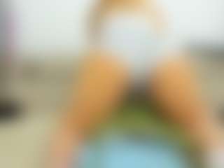 eveeevian's Live Sex Cam Show