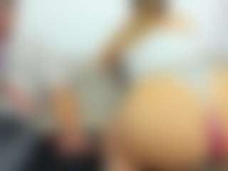 eveeevian's Live Sex Cam Show