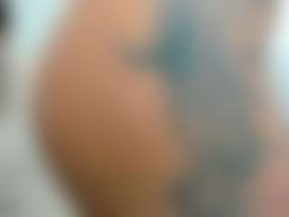 eveeevian's Live Sex Cam Show