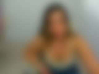 eveeevian's Live Sex Cam Show