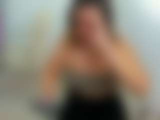 eveeevian's Live Sex Cam Show