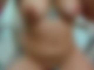 eveeevian's Live Sex Cam Show