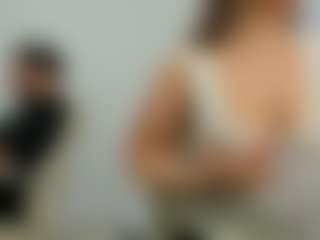 eveeevian's Live Sex Cam Show