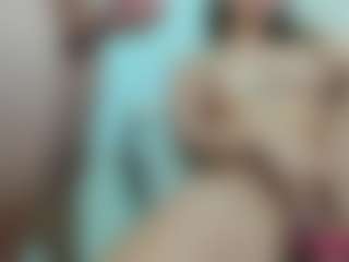 eveeevian's Live Sex Cam Show