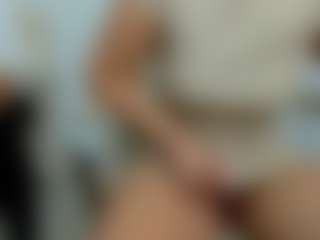 eveeevian's Live Sex Cam Show