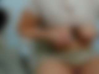 eveeevian's Live Sex Cam Show