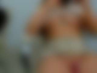 eveeevian's Live Sex Cam Show