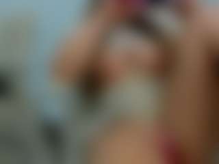eveeevian's Live Sex Cam Show