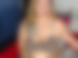 Live cam show with rousse-ellise - Blonde Hair Blowjob on Fit Hotties