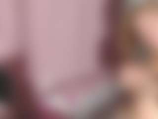 Live cam show with rousse-ellise - Bikini on Livezox