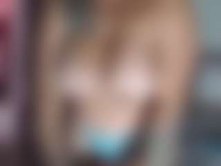 rousse-ellise's Live Sex Cam Show
