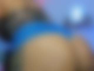 Live cam show with Anna Brooks - Hazel Eyes on studioflirtlive.com