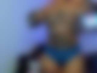 Live cam show with Anna Brooks - Petite on googirlz
