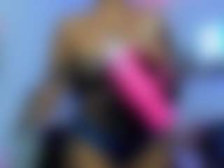 Live cam show with Anna Brooks - Thick on sexylivex.com