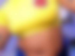 Live cam show with Anna Brooks - Petite on boobsie.com