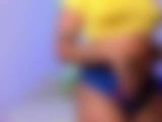 Live cam show with Anna Brooks - Dirty Talk on Stripli.com