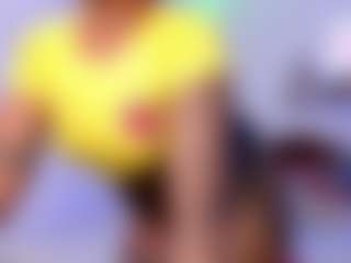 Live cam show with Anna Brooks - Fingering on Soda Cam