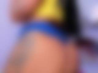 Live cam show with Anna Brooks - Ebony Teen (18+) on 1on1-livenow | colombia