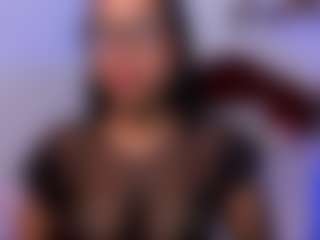 Live cam show with Anna Brooks - Petite on CamClone