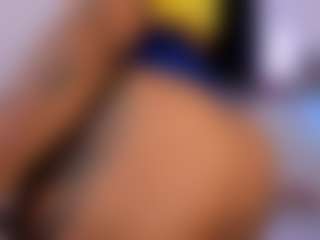 Spettacolo in cam dal vivo con Anna Brooks - Bikini su Camsoda