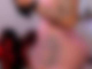 Live cam show with Anna Brooks - Anal on Gym Cam Girls