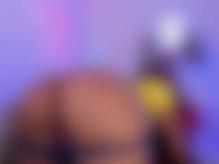 Live cam show with Anna Brooks - Ebony Teen (18+) on Camsoda