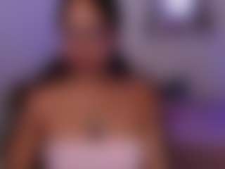 Live cam show with Anna Brooks - Tease Curvy on Uber Horny