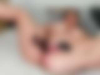Maddie's Live Sex Cam Show