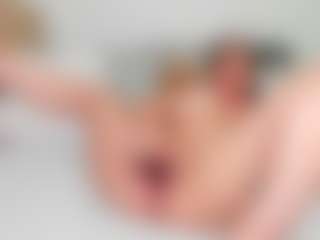 Maddie's Live Sex Cam Show