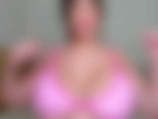 Live cam show with Maddie - BBW White on CSO-WL | hungary