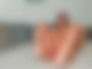 Maddie's Live Sex Cam Show