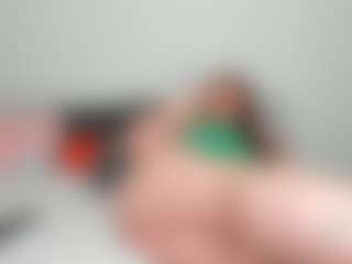 Maddie's Live Sex Cam Show