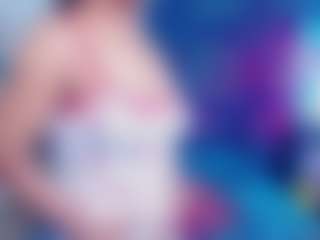 Live cam show with marcela-browm - Smoking on camtv