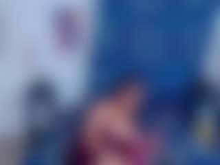 Live cam show with marcela-browm - Spank on AdultVida.com