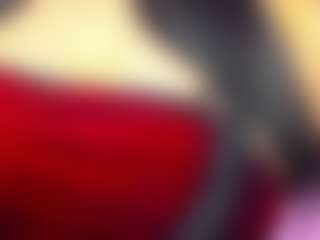 Live cam show with Nami Wolff - Gamer Athletic on chickslive.net