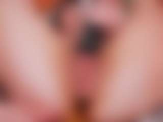 Nika hairy and wet's Live Sex Cam Show