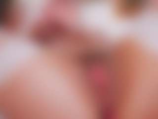 Live cam show with Nika hairy and wet - Mature on SxyPornLive