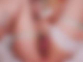 Nika hairy and wet's Live Sex Cam Show