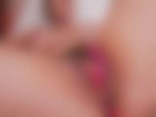Nika hairy and wet's Live Sex Cam Show