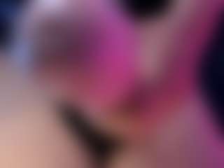 Live cam show with april-johnson - Middle Aged on Camsoda