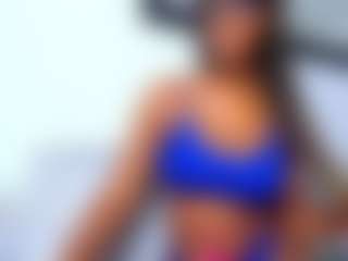 Live cam show with D A Y A N A - Ebony Amateur on Livezox