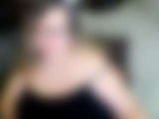 Live cam show with Lana - Robe on studioflirtlive.com