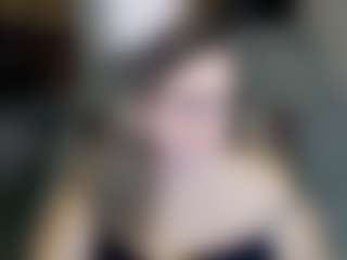 Live cam show with Lana - Body Massage on Uber Horny