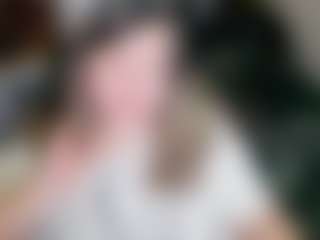 Live cam show with Lana - Glasses on chickslive.net