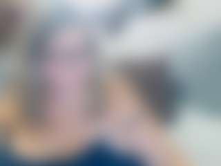 Live cam show with Lana - Glasses on Gym Cam Girls