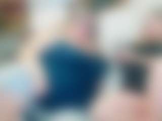 Live cam show with Lana - Blue Eyes on Milf Play
