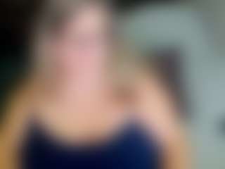 Show de câmera ao vivo com Lana - Body Massage no Camsoda