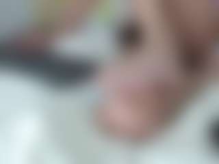 saaramiiller's Live Sex Cam Show