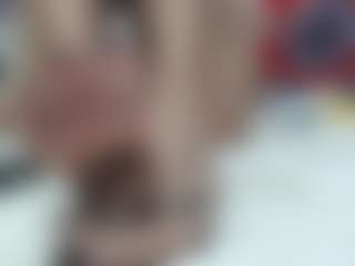 Live cam show with saaramiiller - Average on Camsoda